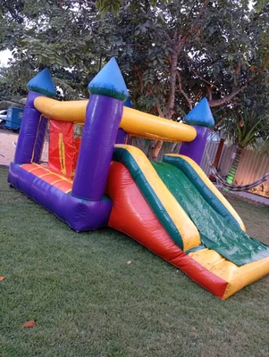 CASTELINHO COM ESCORREGA